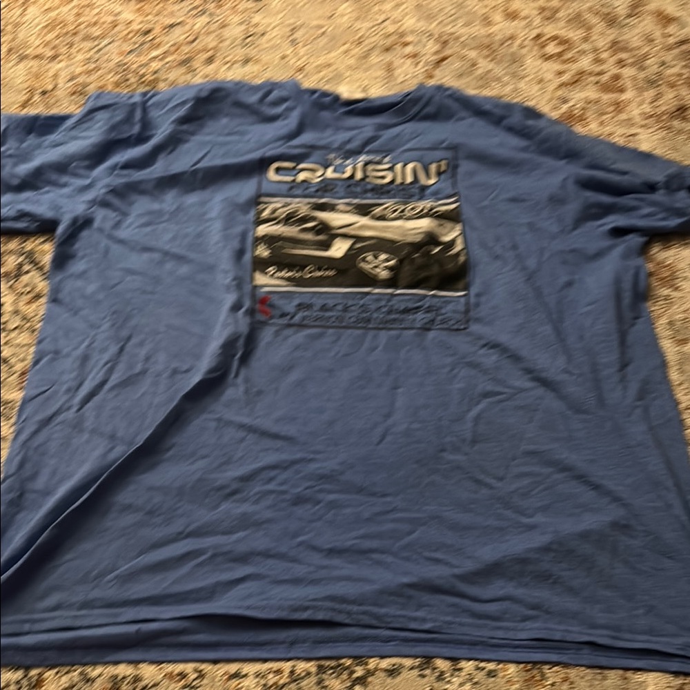 Cruisin' Graphic T-Shirt in Blue
